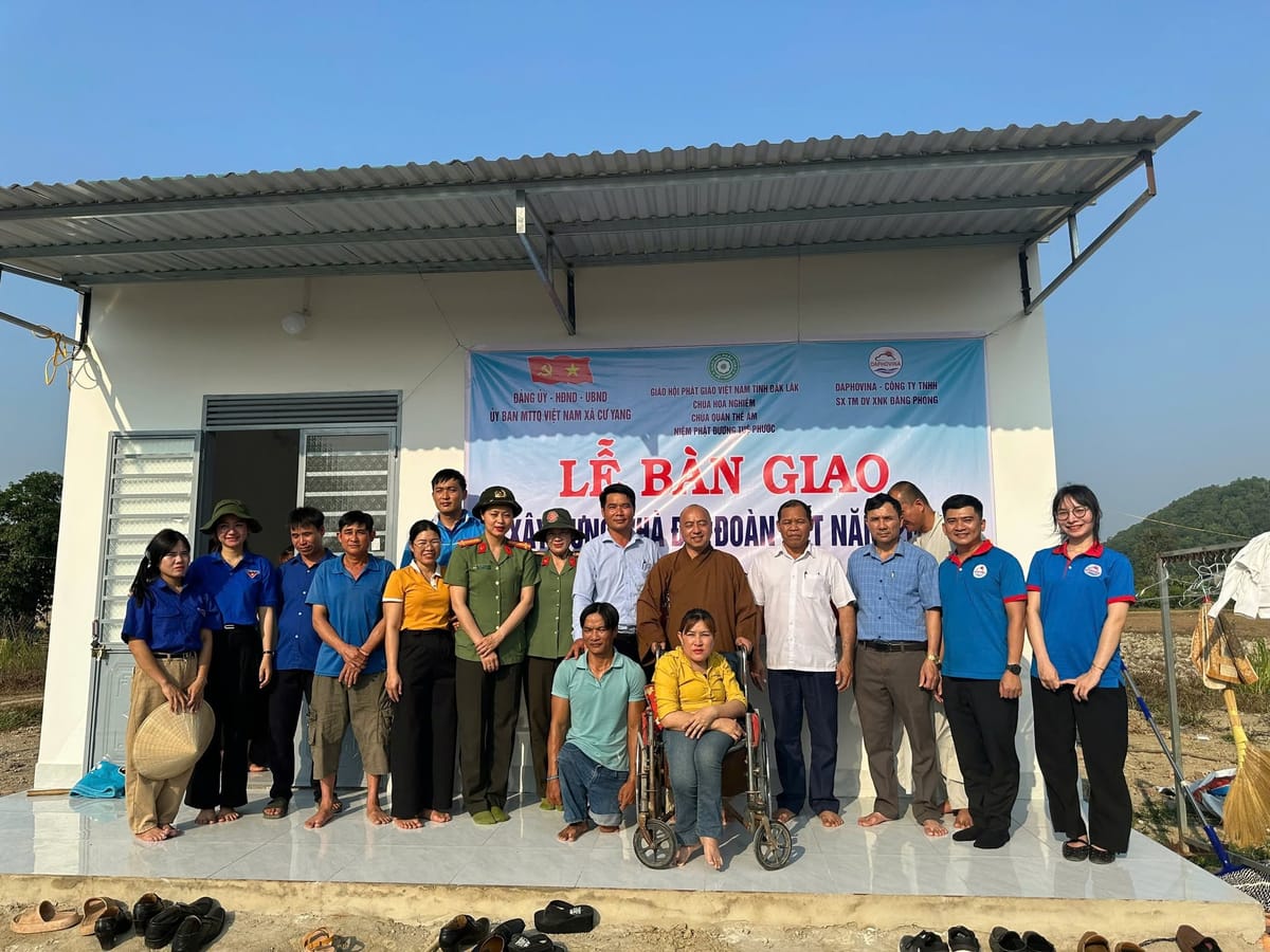 02. Gắn bó với địa phương – cùng nhau phát triển